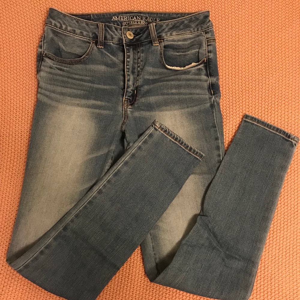 American Eagle Hi-Rise Jegging